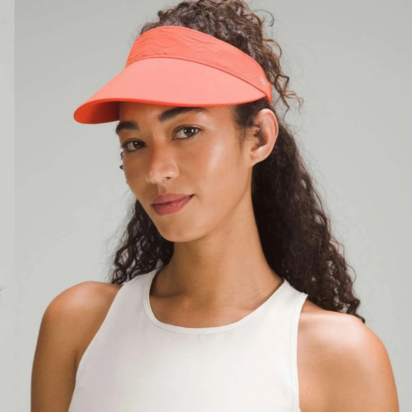 Lululemon Fast Paced  Running Visor - Picture 1 of 7